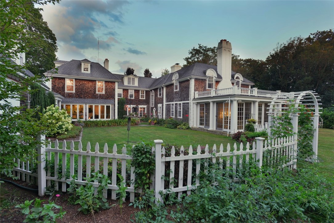 68 Indian Point Road Tiverton, RI 02878 - Photo 36 of 40