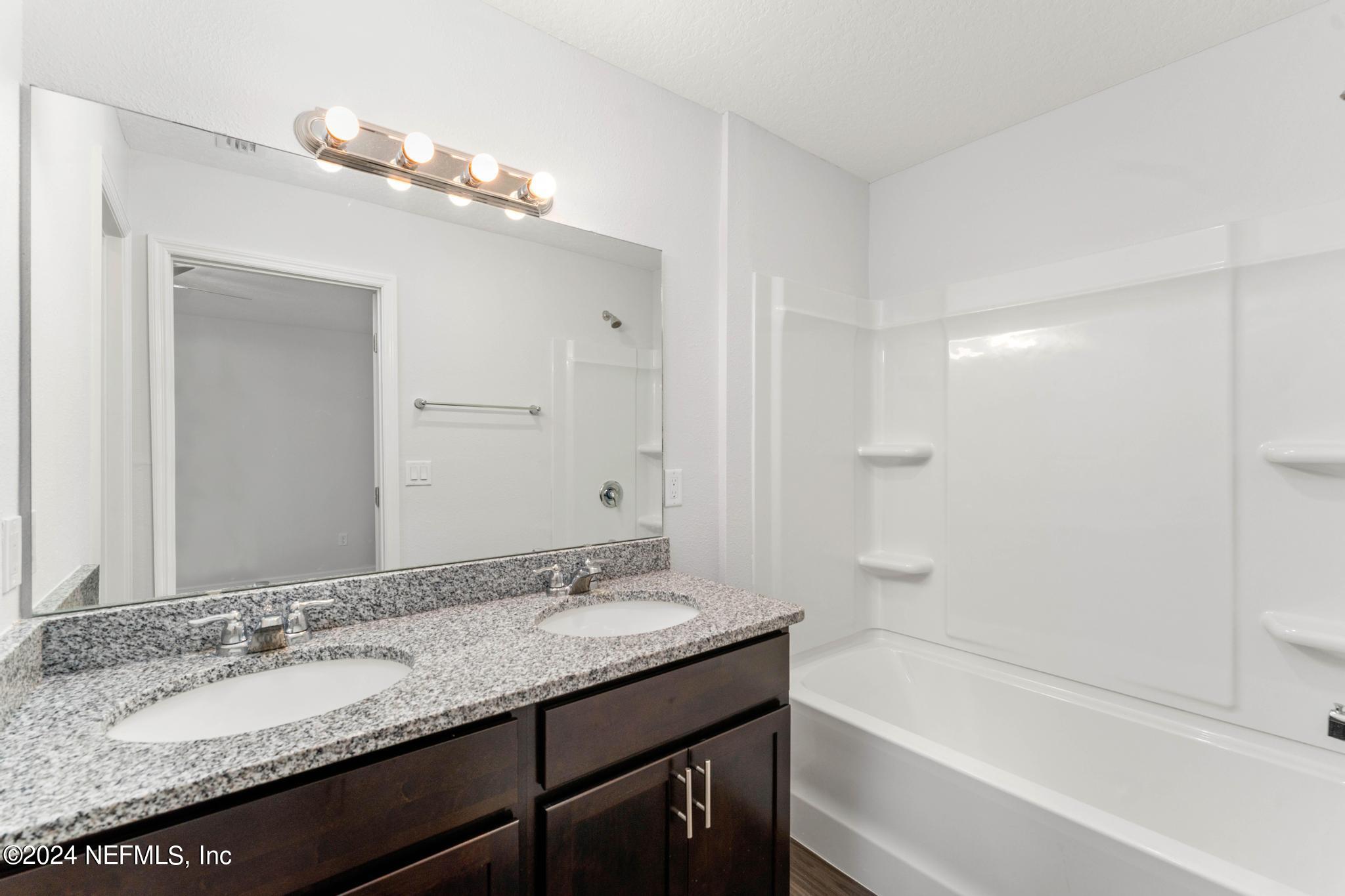 6211 Moncrief Road West Jacksonville, FL 32219 - Photo 19 of 26 Primary Bath