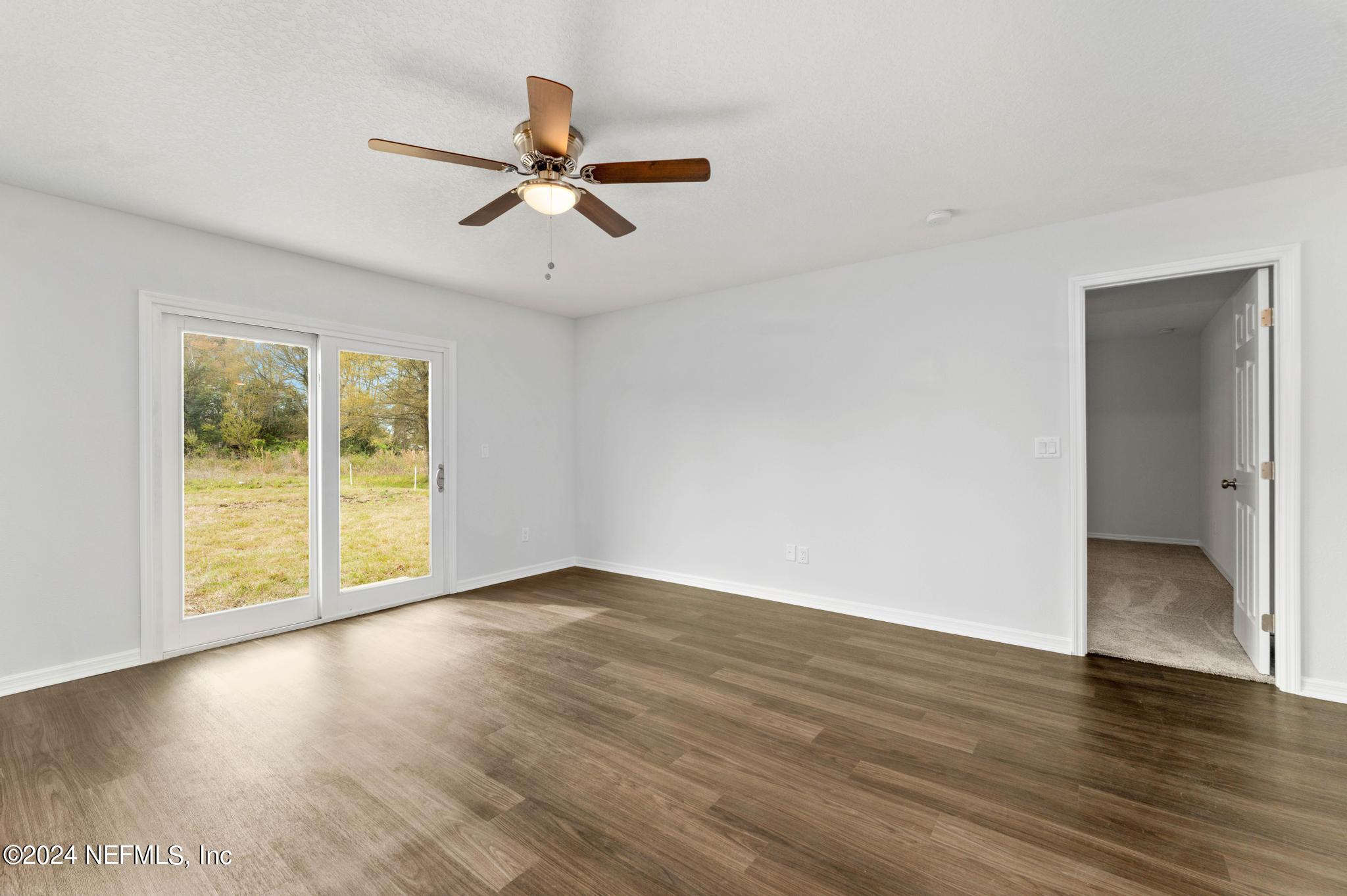 6211 Moncrief Road West Jacksonville, FL 32219 - Photo 8 of 26 Family Room