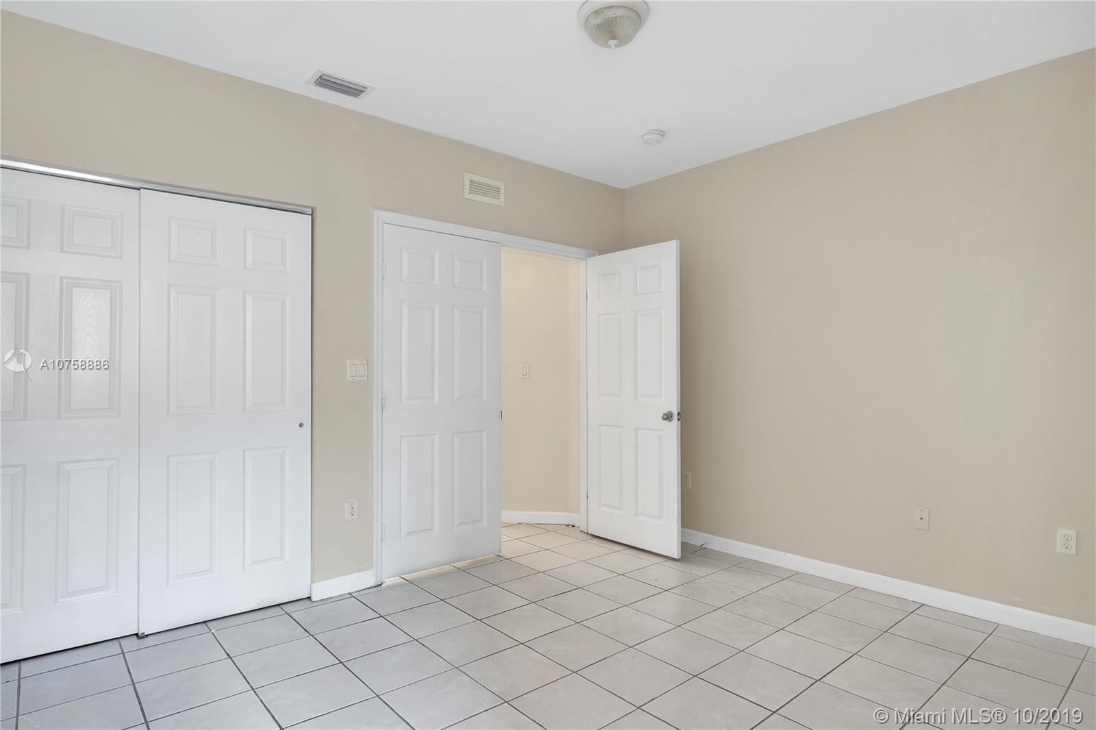 2136 Northeast 38th Road Homestead, FL 33033 - Photo 11 of 30 Gallery Image 11