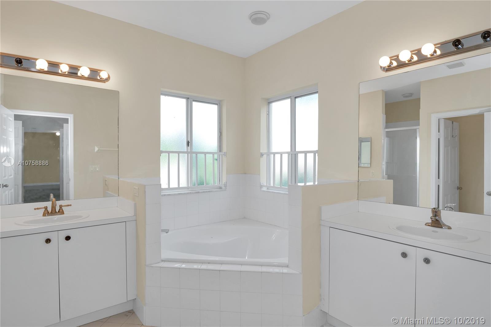 2136 Northeast 38th Road Homestead, FL 33033 - Photo 16 of 30 Gallery Image 16