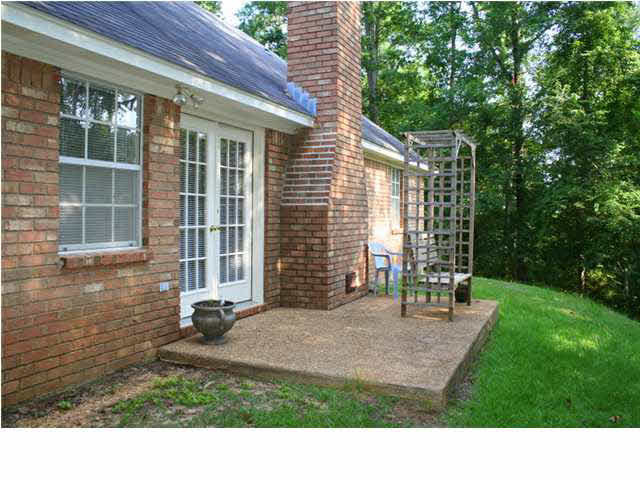 437 Point Drive Brandon, MS 39047 - Photo 10 of 11 Patio