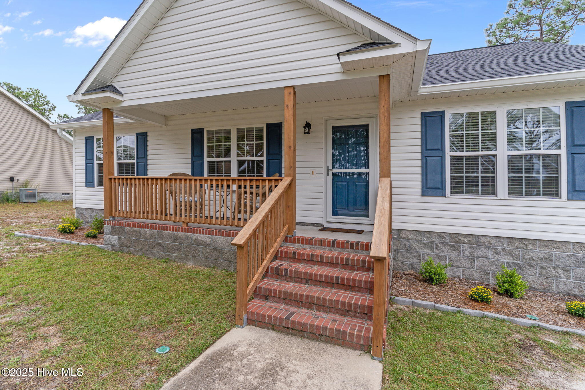 191 Crystal Road Southport, NC 28461 - Photo 2 of 52 10-web-or-mls-BTS04729