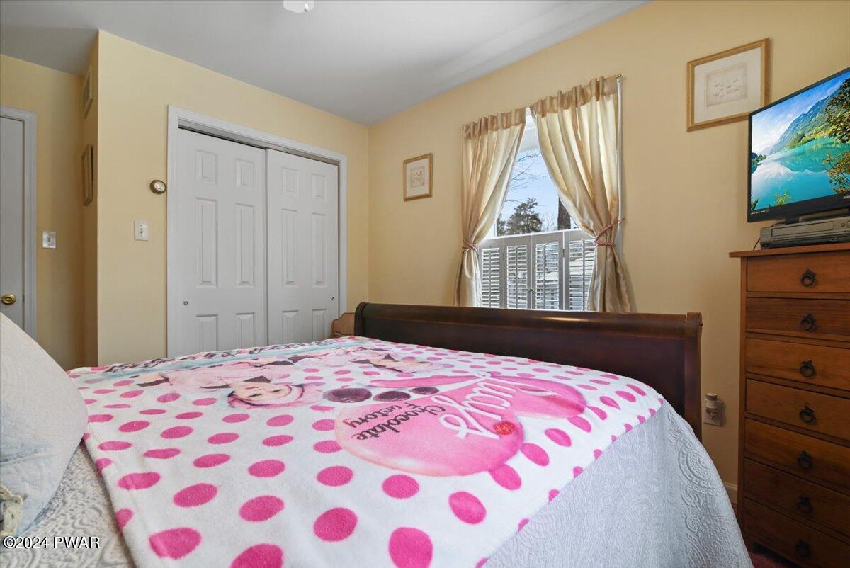 1008 Long Lake Road Tamiment, PA 18371 - Photo 44 of 50 32-Photo Feb 22 2024, 12 52 28 PM