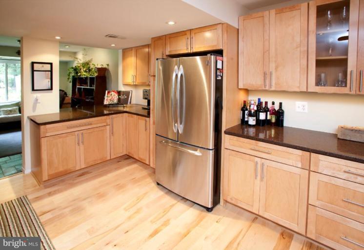 1745 Ivy Oak Square, Unit 3 Reston, VA 20190 - Photo 19 of 30 Kitchen #2