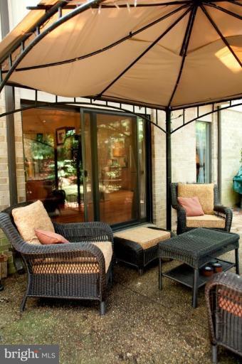 1745 Ivy Oak Square, Unit 3 Reston, VA 20190 - Photo 28 of 30 Patio