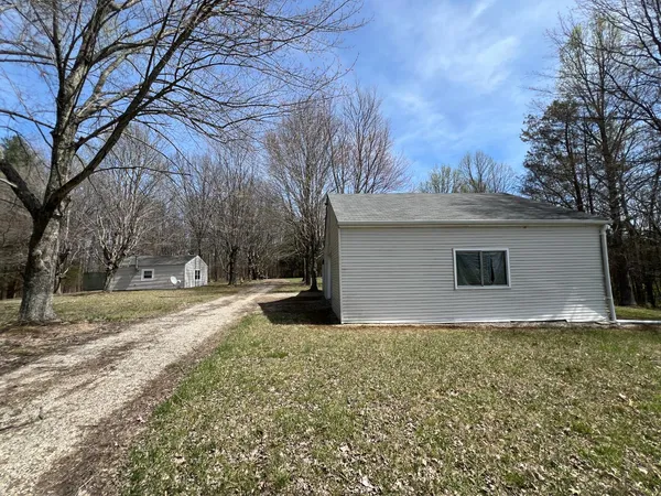 $224,900 | 3500 South County Road 750 East, Dillsboro, IN 47018