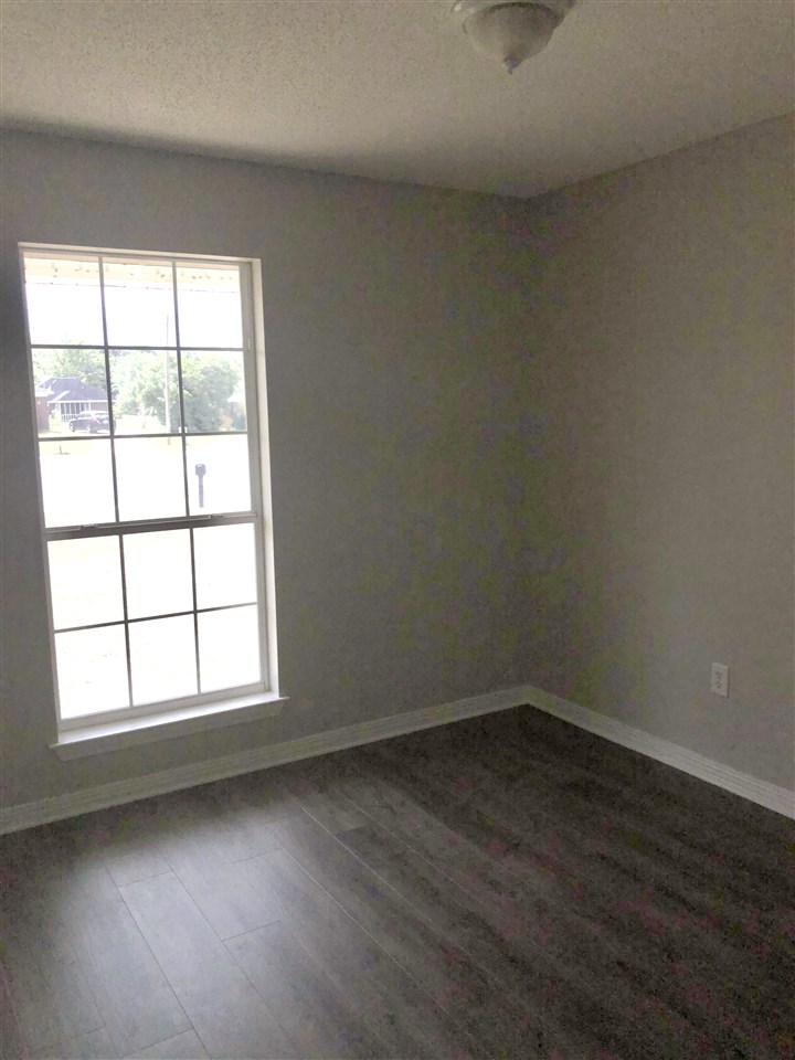 16185 Setter Circle Foley, AL 36535 - Photo 7 of 16 2nd Guest Bedroom