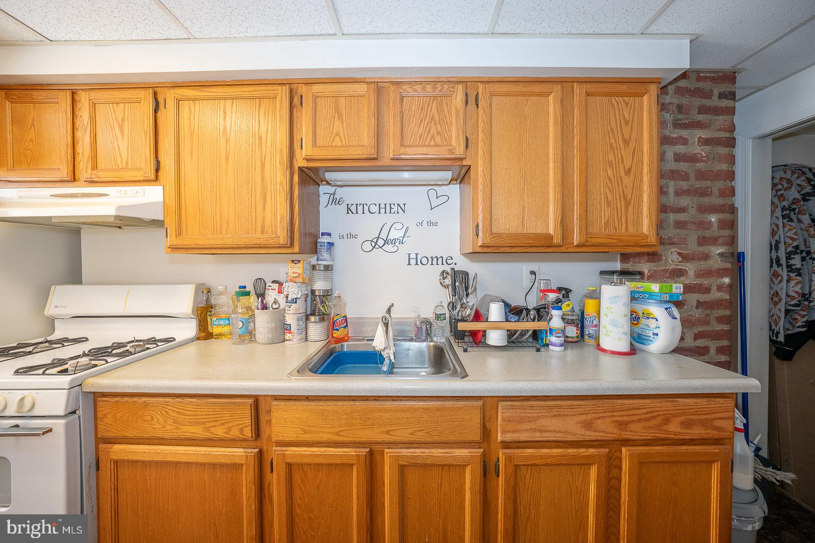 6980 Clinton Road Upper Darby, PA 19082 - Photo 11 of 33