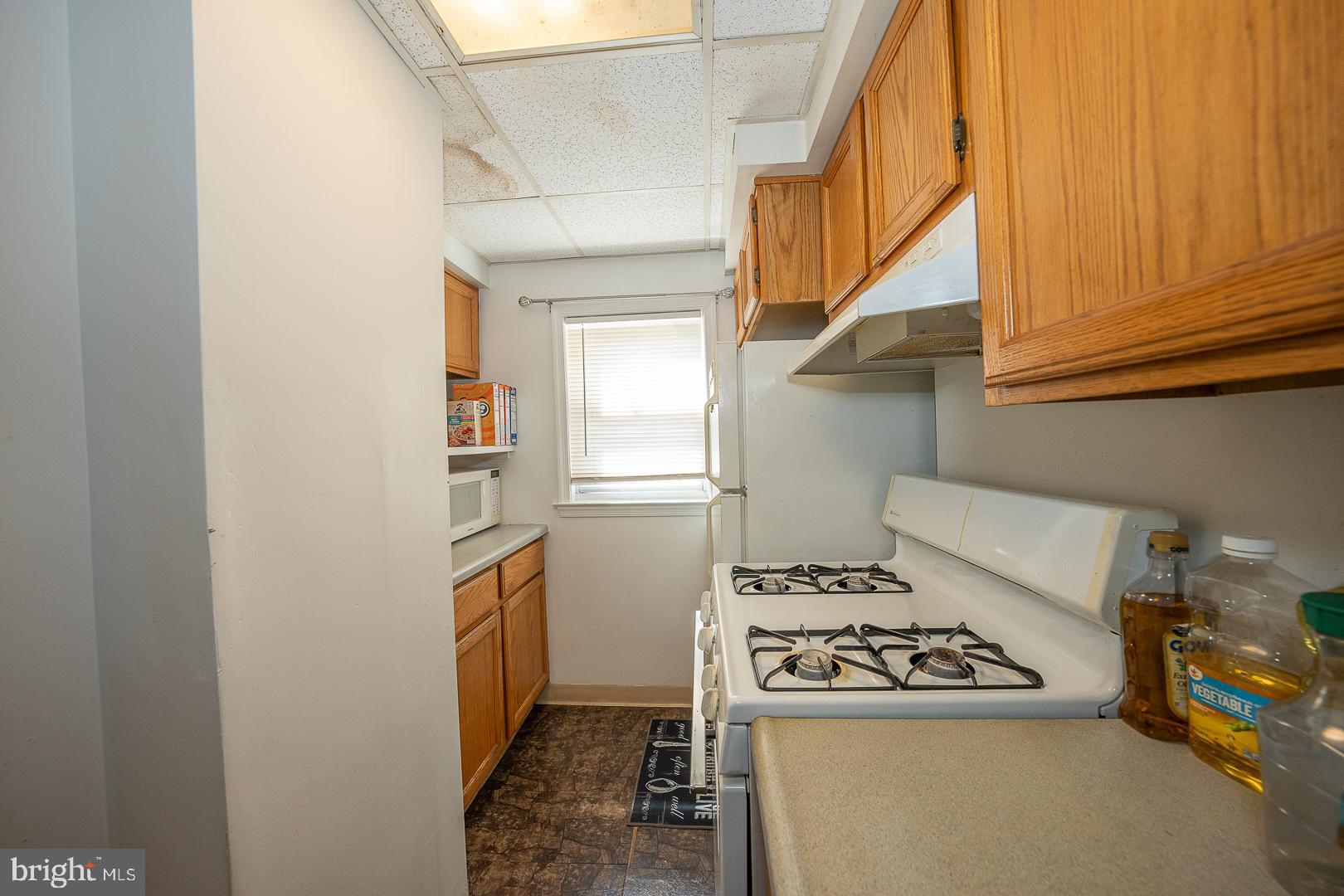 6980 Clinton Road Upper Darby, PA 19082 - Photo 12 of 33
