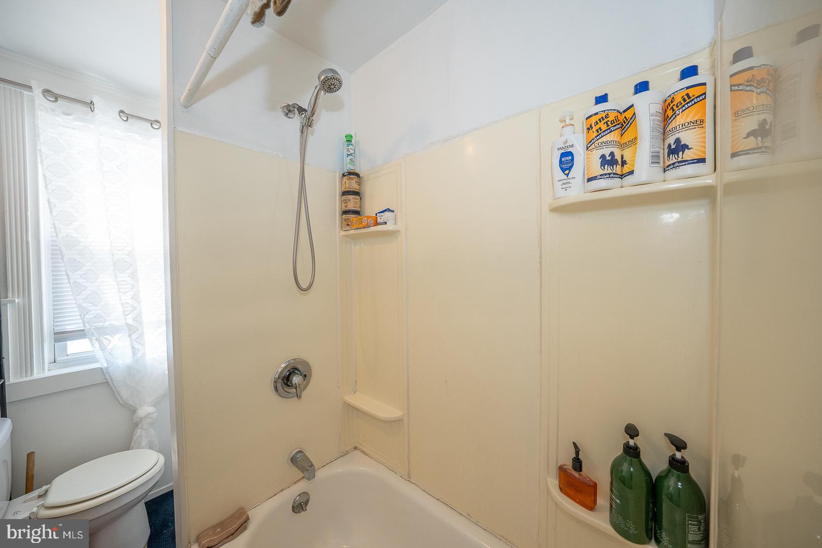 6980 Clinton Road Upper Darby, PA 19082 - Photo 17 of 33