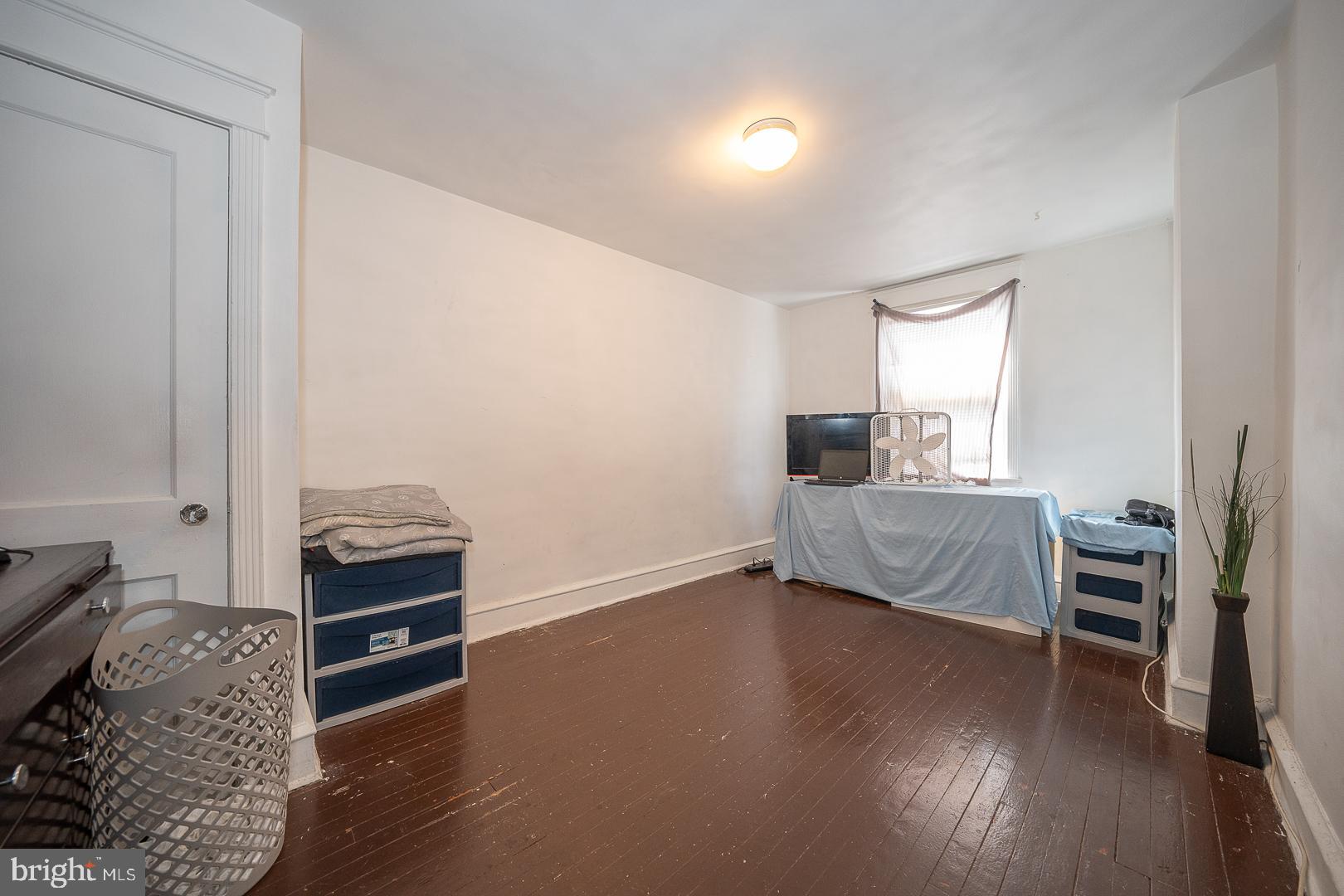 6980 Clinton Road Upper Darby, PA 19082 - Photo 20 of 33