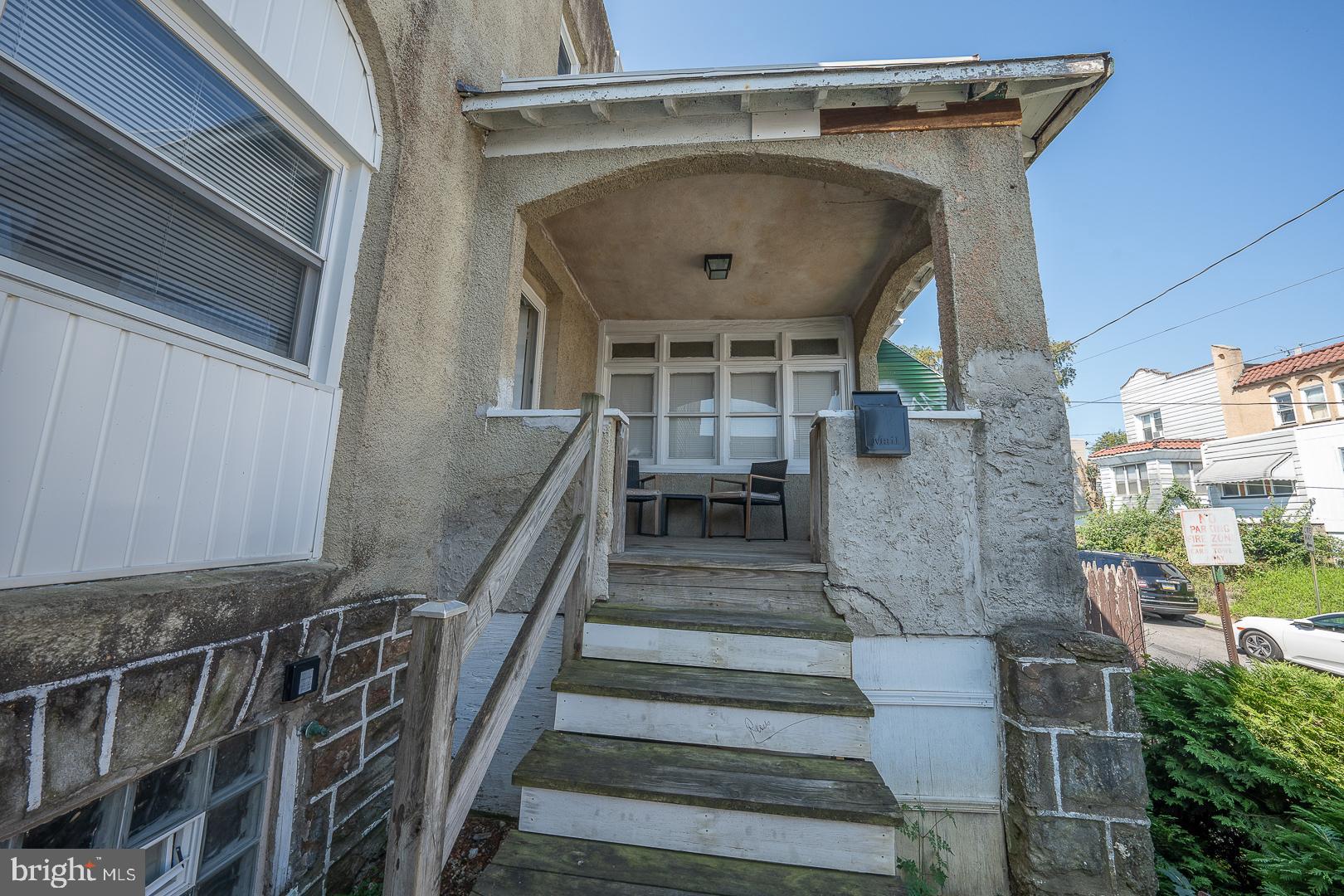 6980 Clinton Road Upper Darby, PA 19082 - Photo 3 of 33