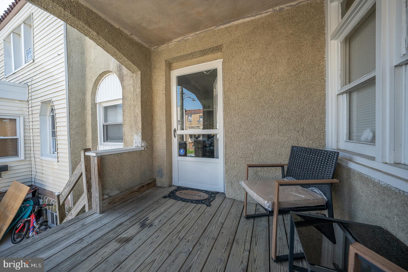 6980 Clinton Road Upper Darby, PA 19082 - Photo 4 of 33