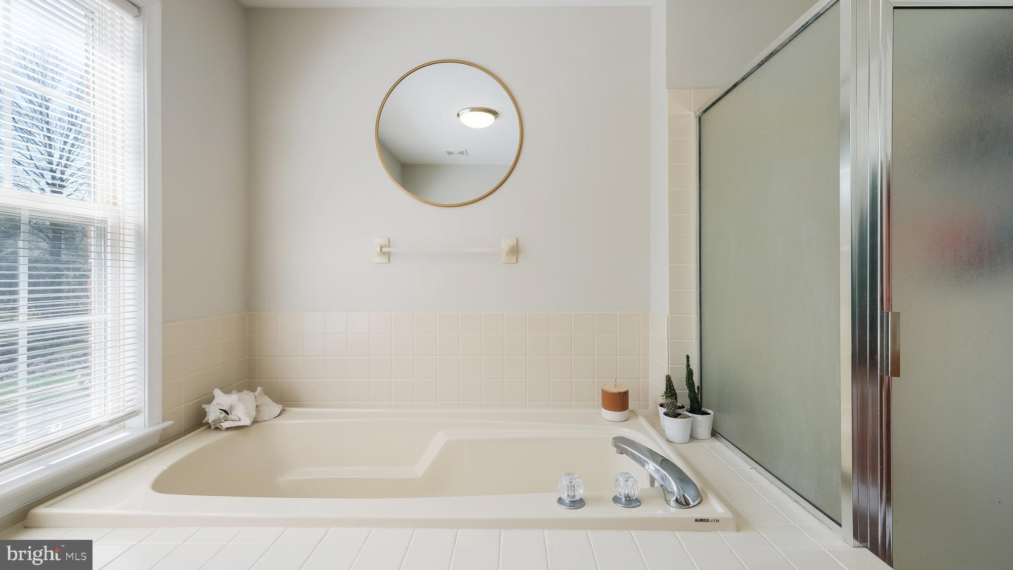 78 Charing Cross Road, Unit 46 Doylestown, PA 18901 - Photo 20 of 33 soaking tub in owners suite