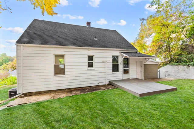 $359,900 | 43 Coppola Terrace, Derby, CT 06418