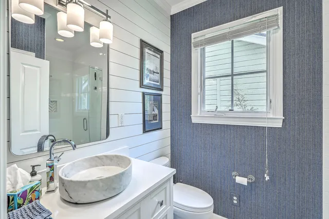 $4,900 | 152 Spring Street, Unit E, Charleston, SC 29403