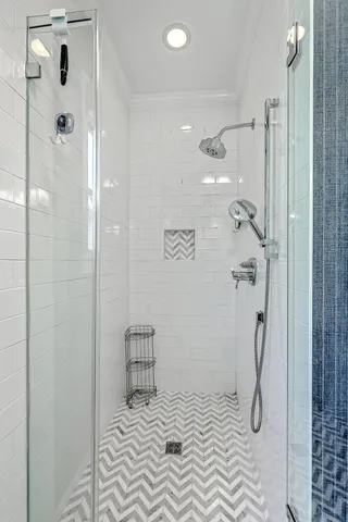 $4,900 | 152 Spring Street, Unit E, Charleston, SC 29403