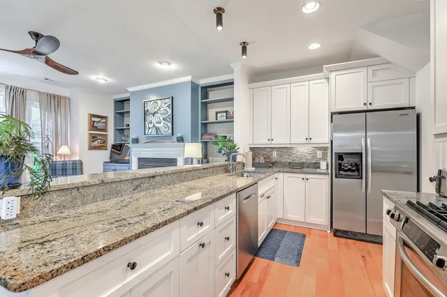 $4,900 | 152 Spring Street, Unit E, Charleston, SC 29403