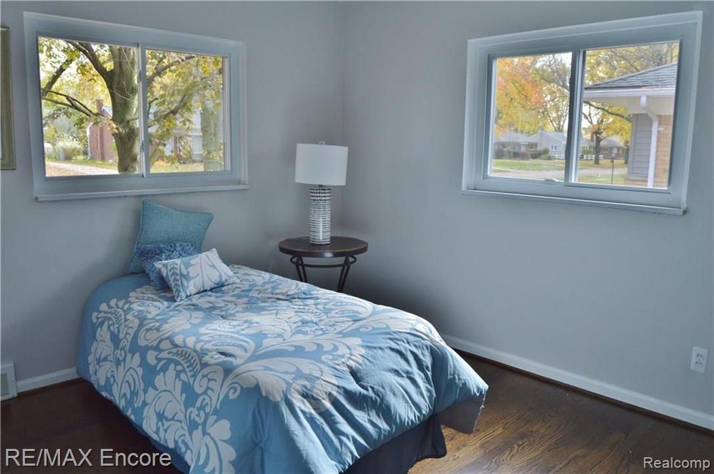 31215 West Rutland Street Beverly Hills, MI 48025 - Photo 15 of 26