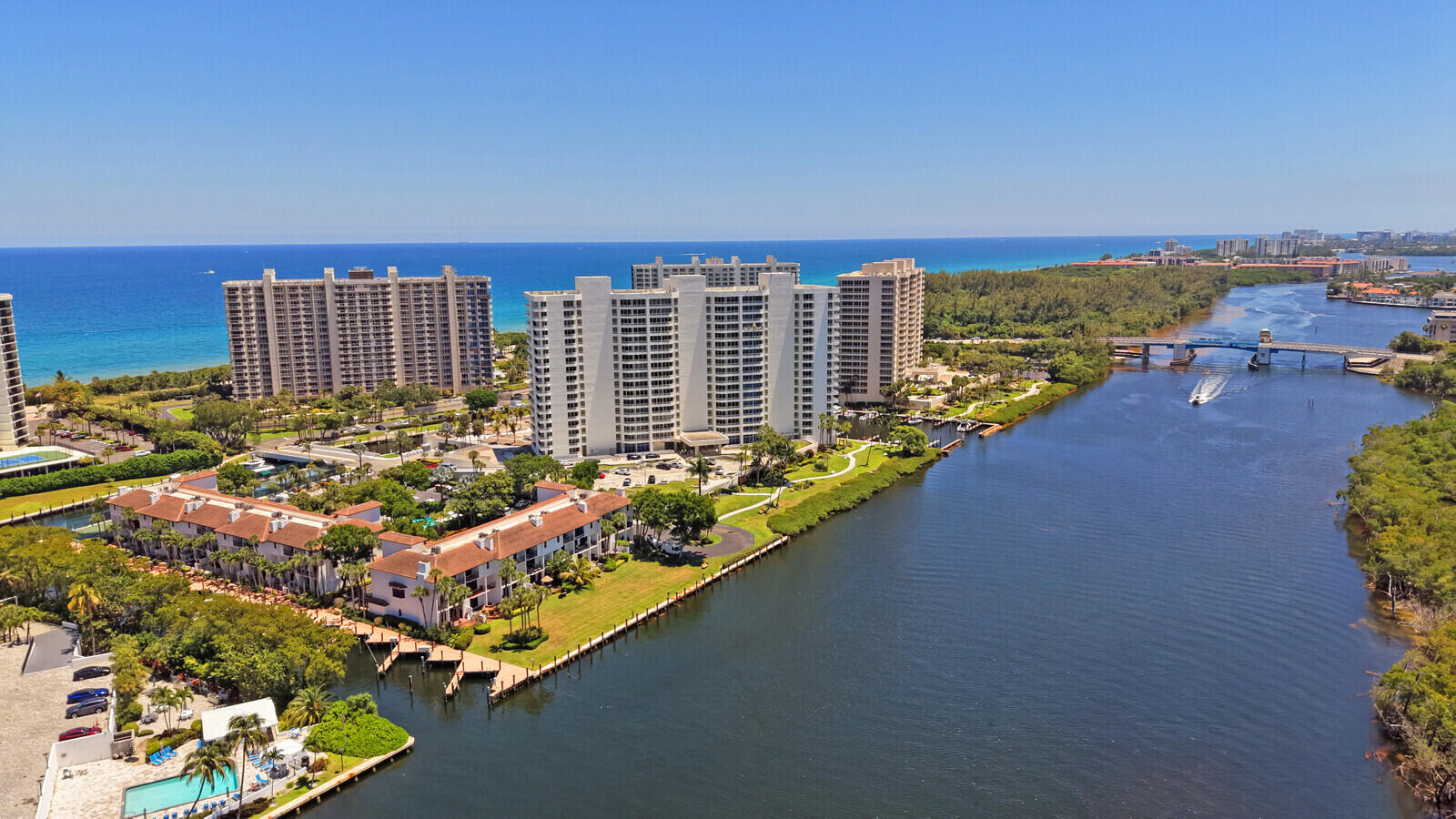 4501 North Ocean Boulevard, Unit TH04 Boca Raton, FL 33431 - Photo 4 of 86 DIRECT INTRACOASTAL TH-04