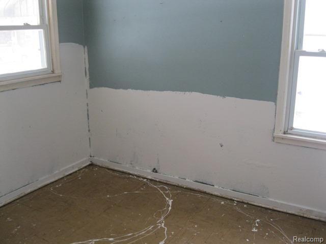 21432 Waltham Road Warren, MI 48089 - Photo 11 of 19 261-948638 BEDROOM 1 (2).jpg