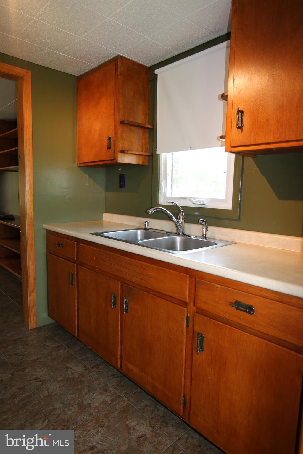 1115 Strites Road Harrisburg, PA 17111 - Photo 10 of 47 Gallery Image 10