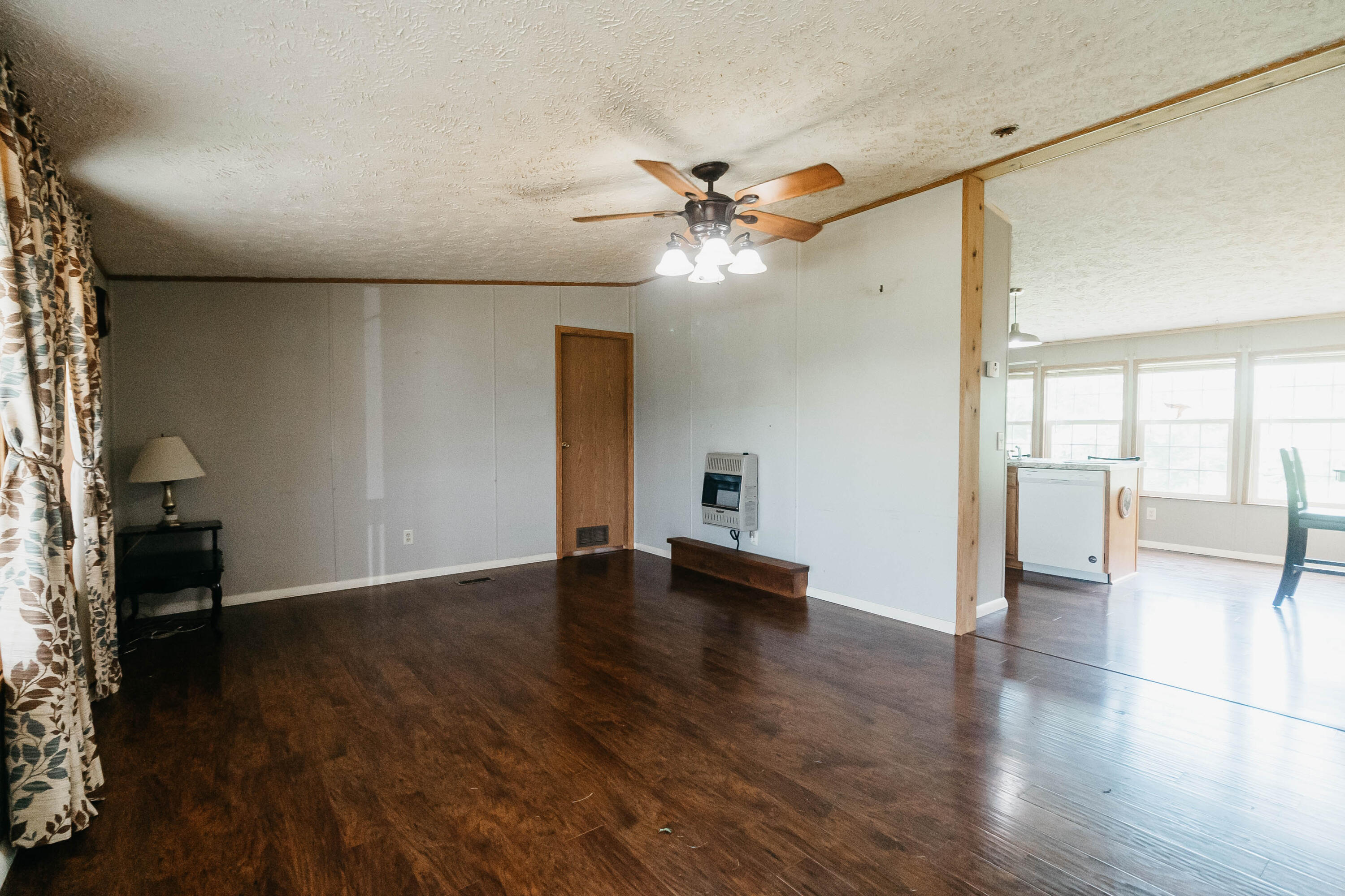 878 Amos Ridge Road Frenchburg, KY 40322 - Photo 9 of 28 FO7A9695krp