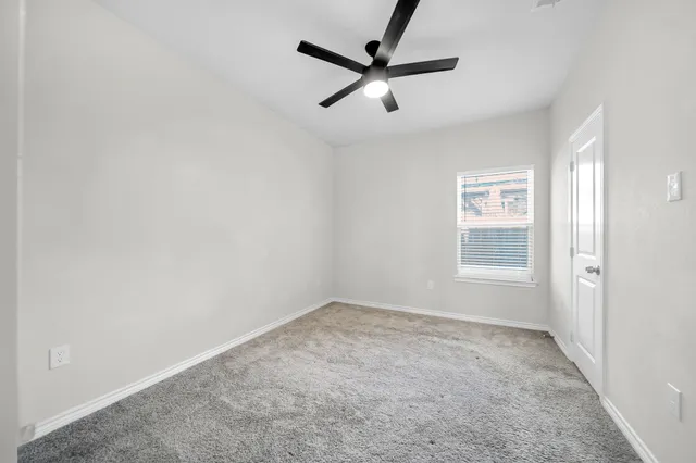 $1,400 | 16606 East Forrestal Street, Montgomery, TX 77316