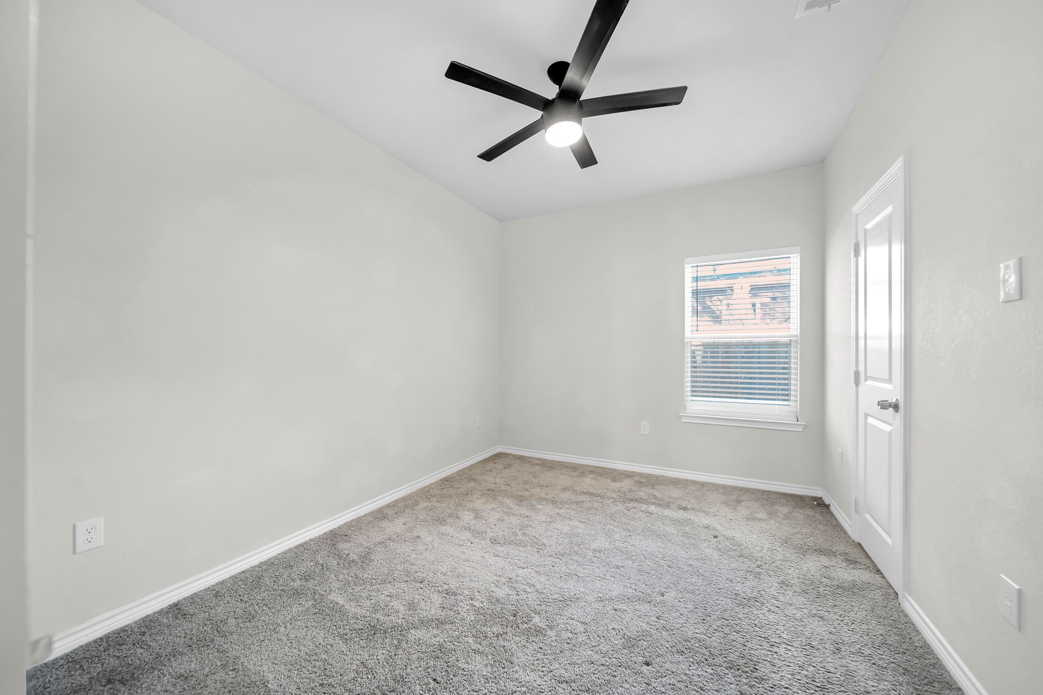 16606 East Forrestal Street Montgomery, TX 77316 - Photo 8 of 14