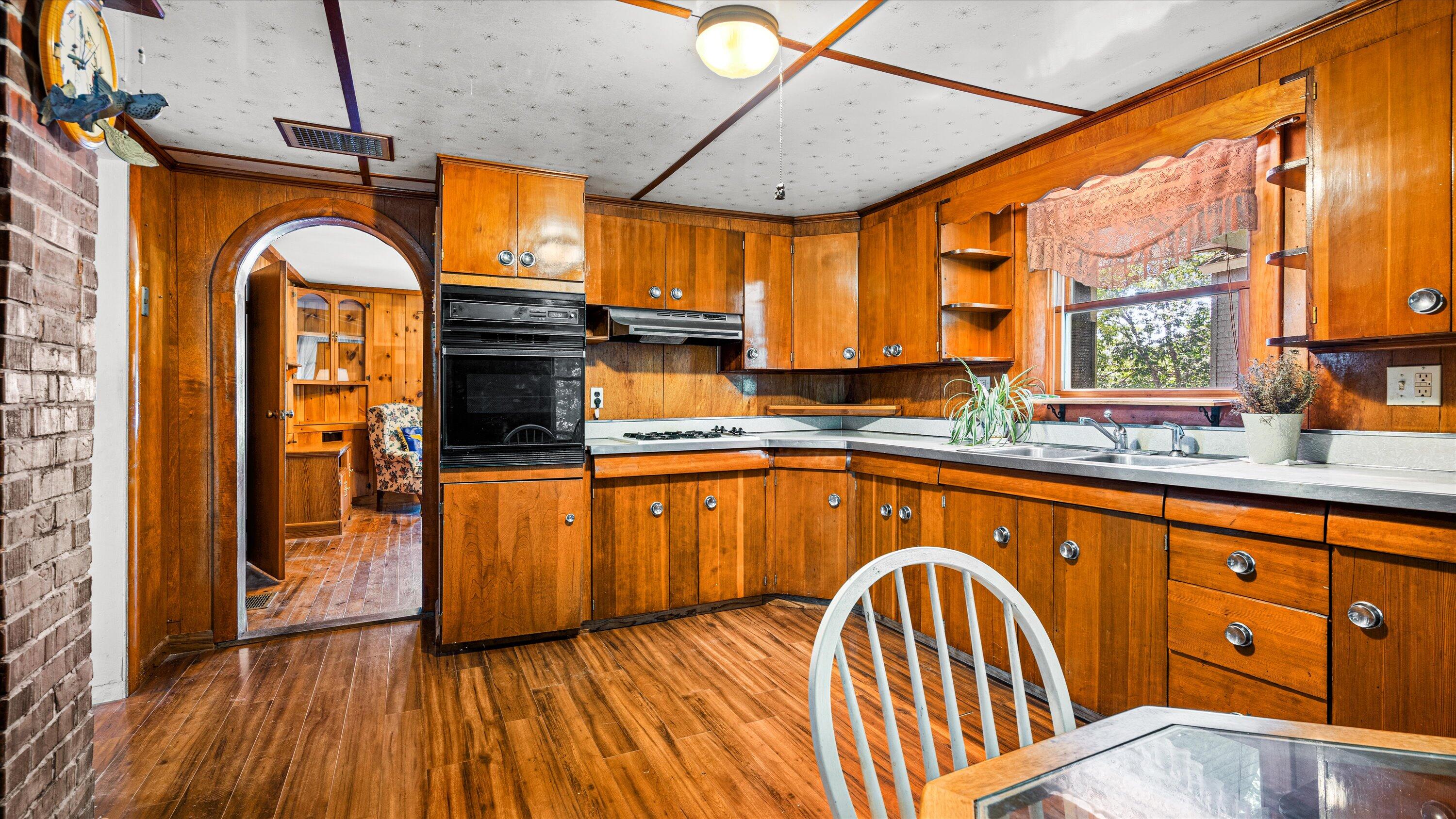 21 Preble Point Road Arrowsic, ME 04530 - Photo 7 of 55 Retro Kitchen