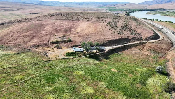 $525,000 | 5850 Lockett Road, Huntington, OR 97907