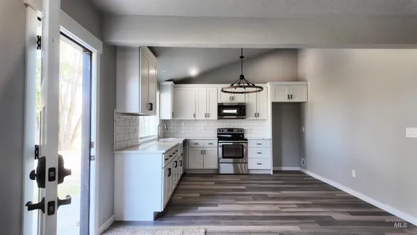 $525,000 | 5850 Lockett Road, Huntington, OR 97907