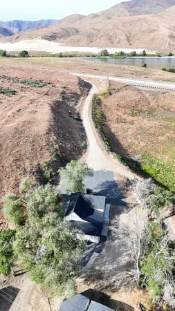 $525,000 | 5850 Lockett Road, Huntington, OR 97907