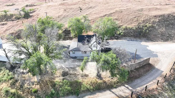 $525,000 | 5850 Lockett Road, Huntington, OR 97907