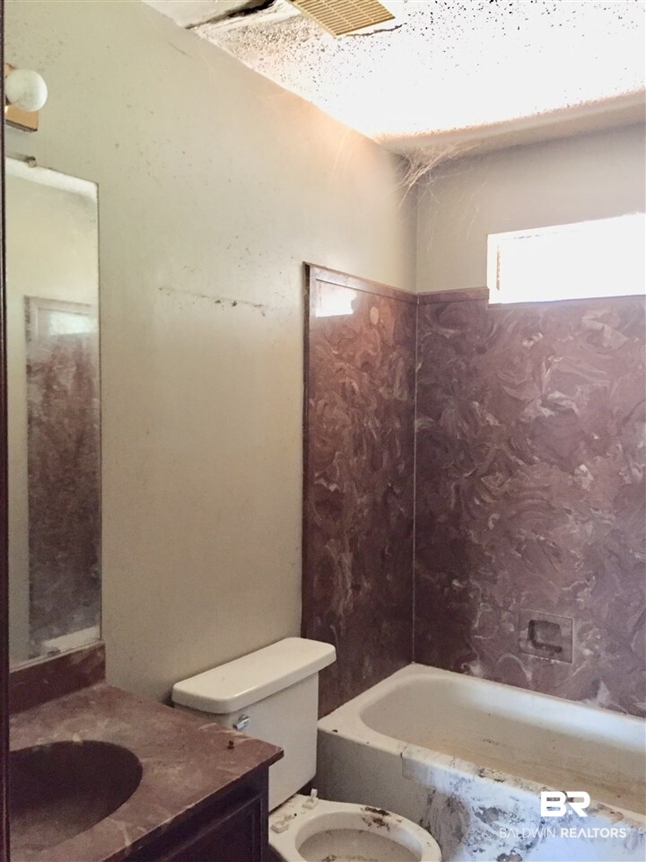 1000 McNeil Avenue Mobile, AL 36609 - Photo 16 of 18
