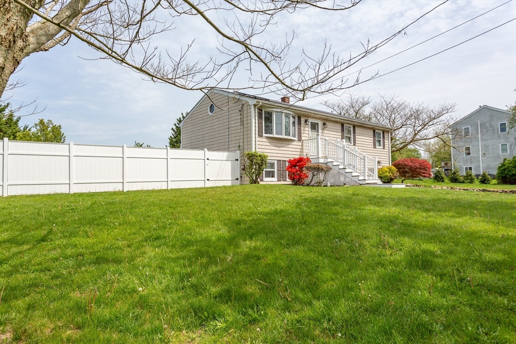 688 Sodom Road Westport, MA 02790 - Photo 3 of 29 Gallery Image 3