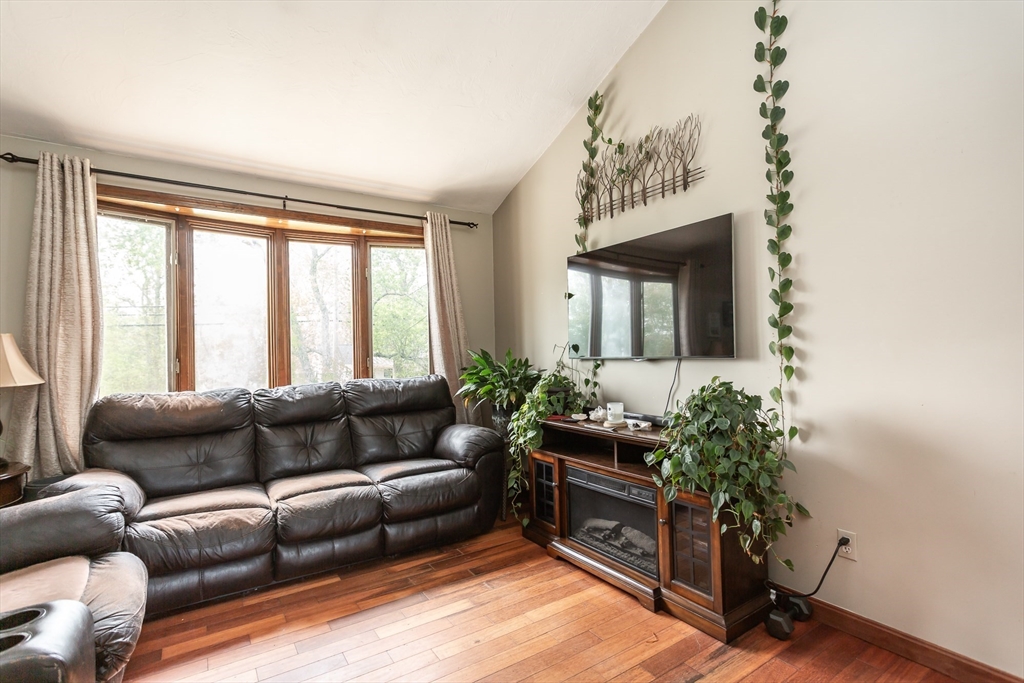 688 Sodom Road Westport, MA 02790 - Photo 6 of 29 Gallery Image 6