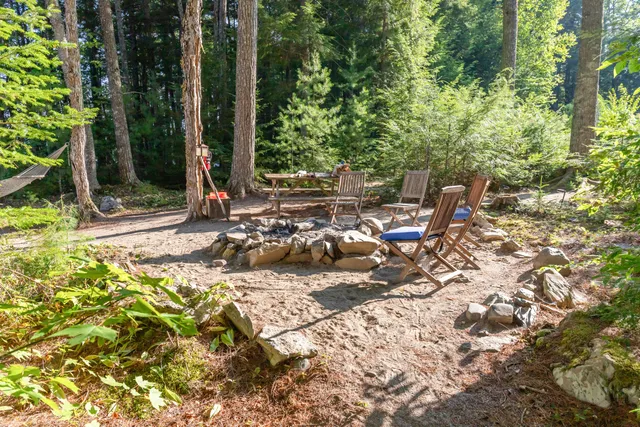 $699,999 | 248 Long Pond Road, Great Pond, ME 04408