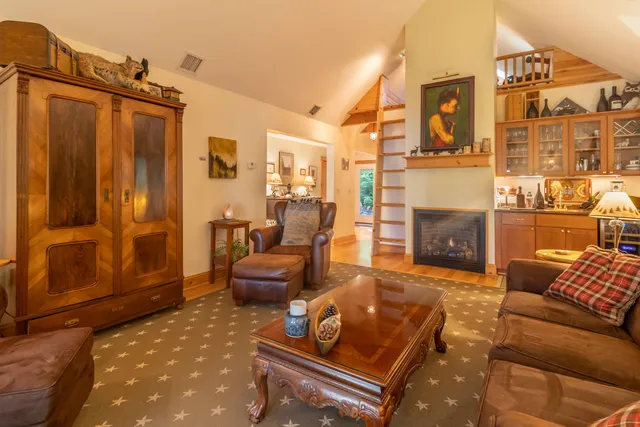 $699,999 | 248 Long Pond Road, Great Pond, ME 04408