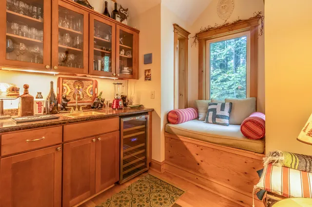 $699,999 | 248 Long Pond Road, Great Pond, ME 04408