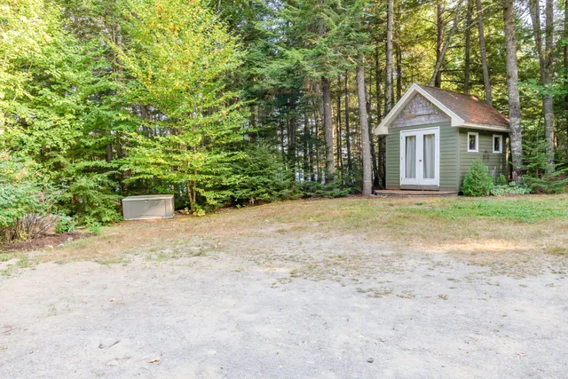 $699,999 | 248 Long Pond Road, Great Pond, ME 04408