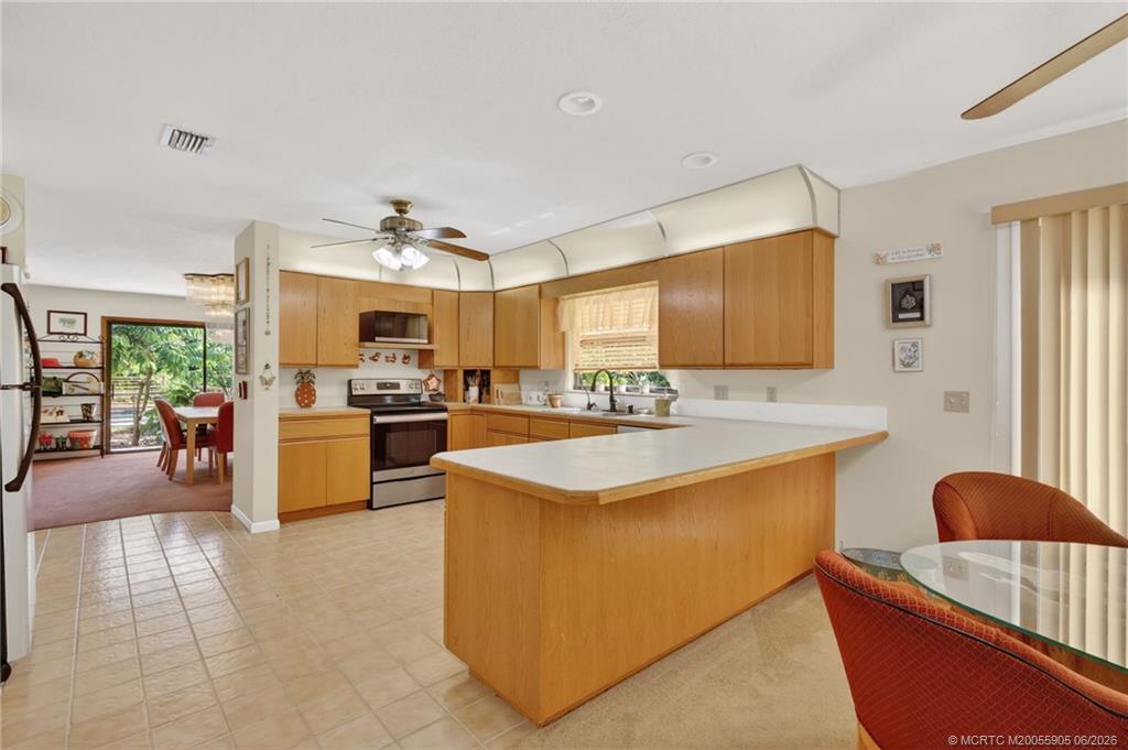 11145 Southwest Meadowlark Circle Stuart, FL 34997 - Photo 22 of 107