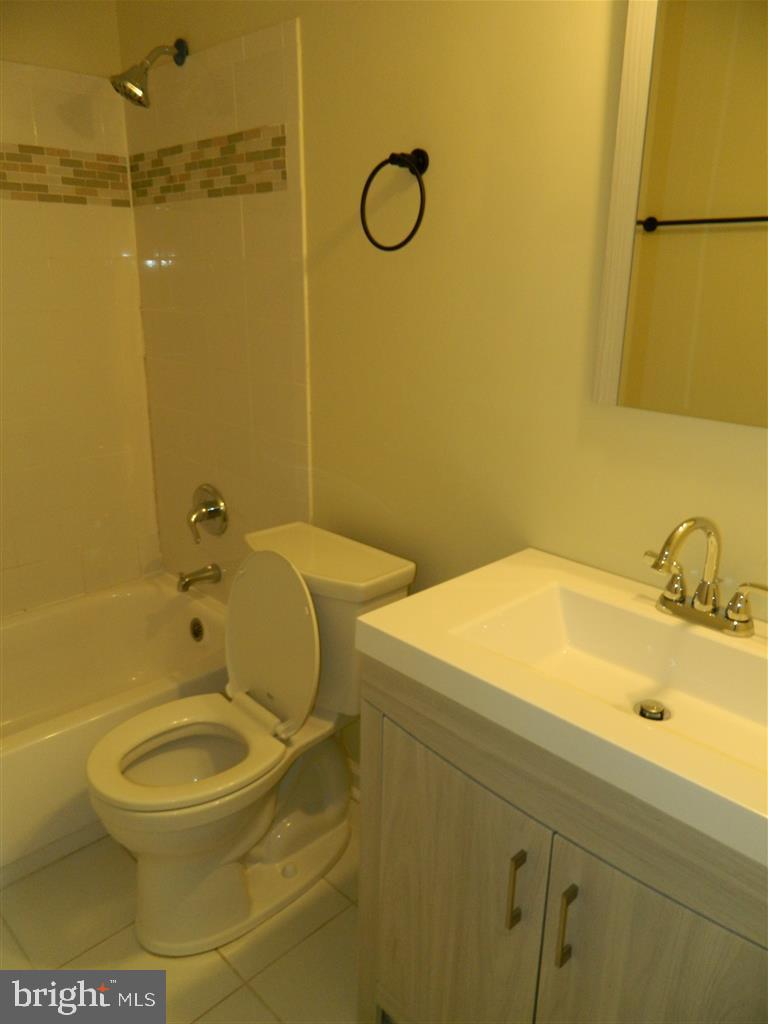13644 Kingsman Road Woodbridge, VA 22193 - Photo 17 of 27 Gallery Image 17