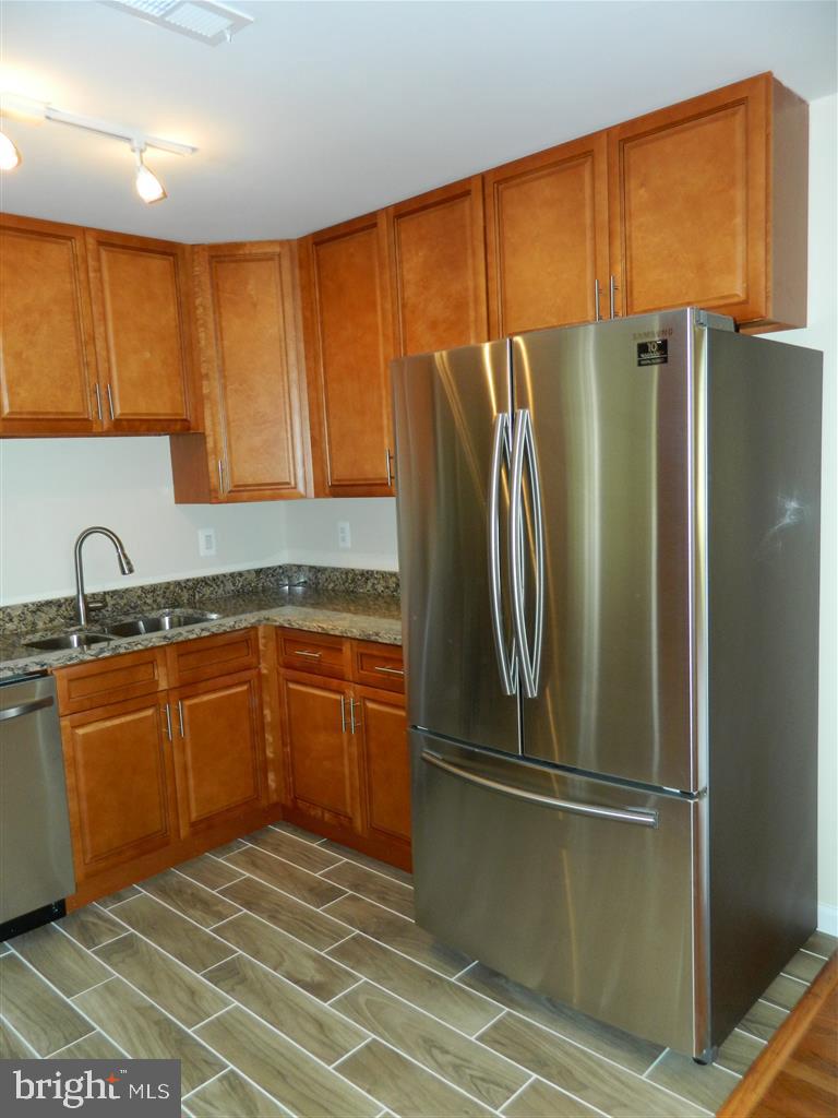 13644 Kingsman Road Woodbridge, VA 22193 - Photo 6 of 27 Gallery Image 6
