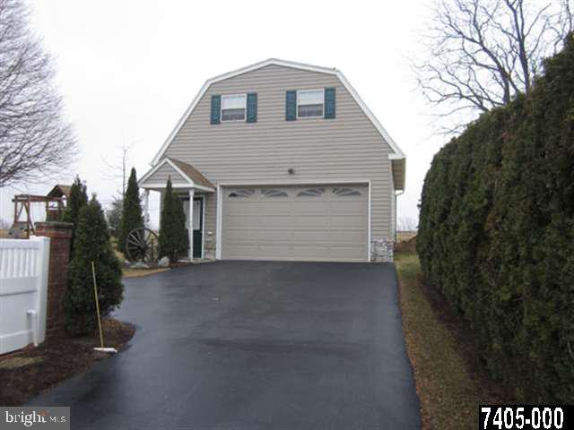 4990 Yorkana Road York, PA 17406 - Photo 3 of 22 Gallery Image 3