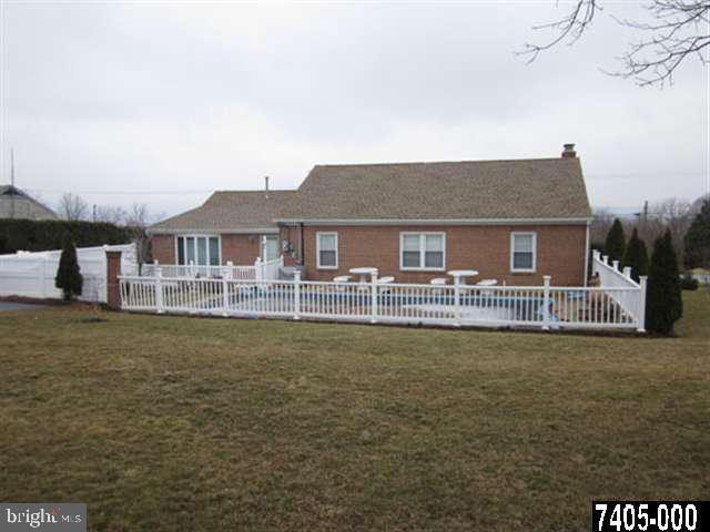 4990 Yorkana Road York, PA 17406 - Photo 5 of 22 Gallery Image 5
