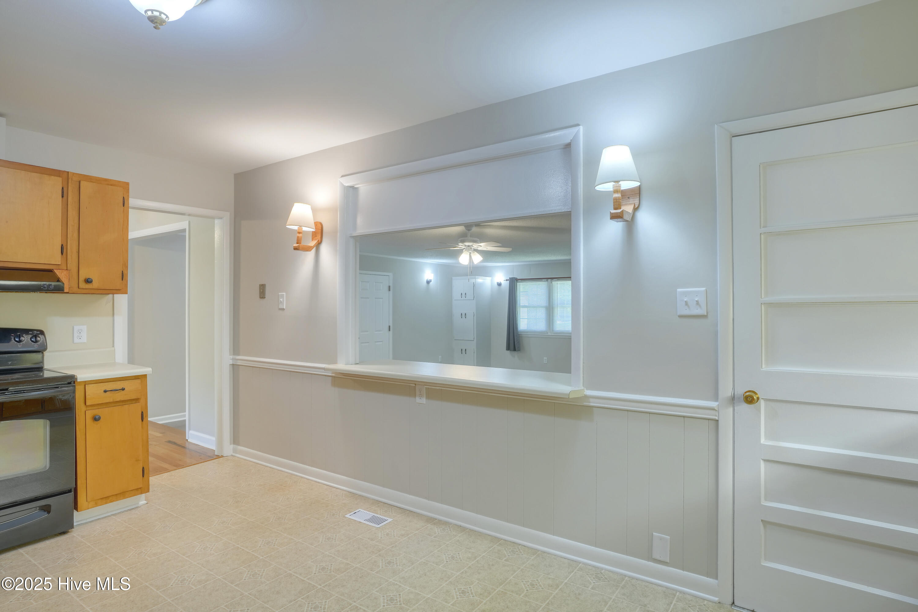 410 Cheyenne Road Jacksonville, NC 28540 - Photo 14 of 35 410 Cheyenne Rd - Interior - Edited_19