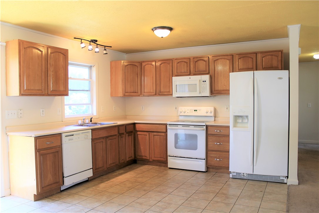 268 Asylum Street Woonsocket, RI 02895 - Photo 3 of 21 Gallery Image 3