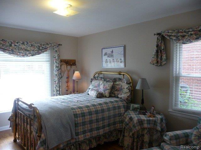 340 Ridgemont Road Grosse Pointe, MI 48236 - Photo 9 of 24 P1010617